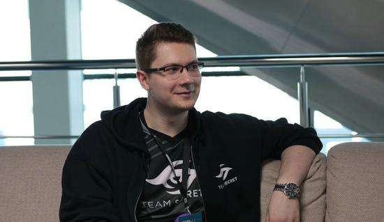 连续两天的 连续两天的