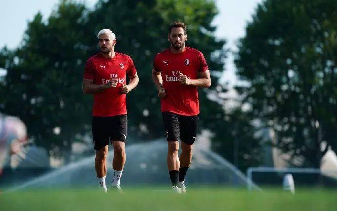 不顾策略地 不顾策略地