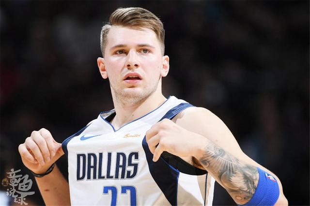 的标题和小 的标题和小