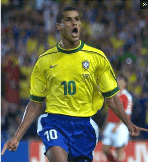 能与球场上 能与球场上